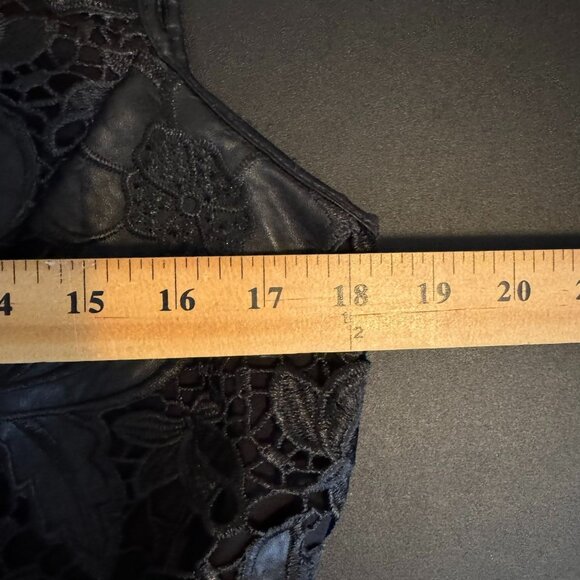 Vince Camuto Black Laser Cut Faux Leather Floral Lace Sheath Dress, Size 12 - Picture 10 of 12